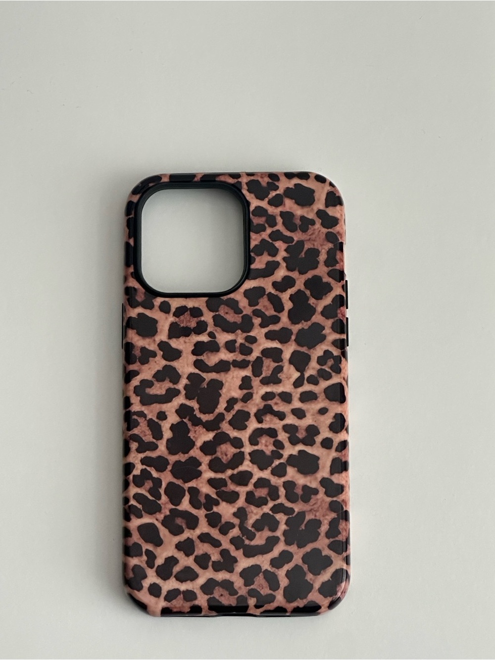 Leopard Print Protective Phone Case — 14 Pro Max